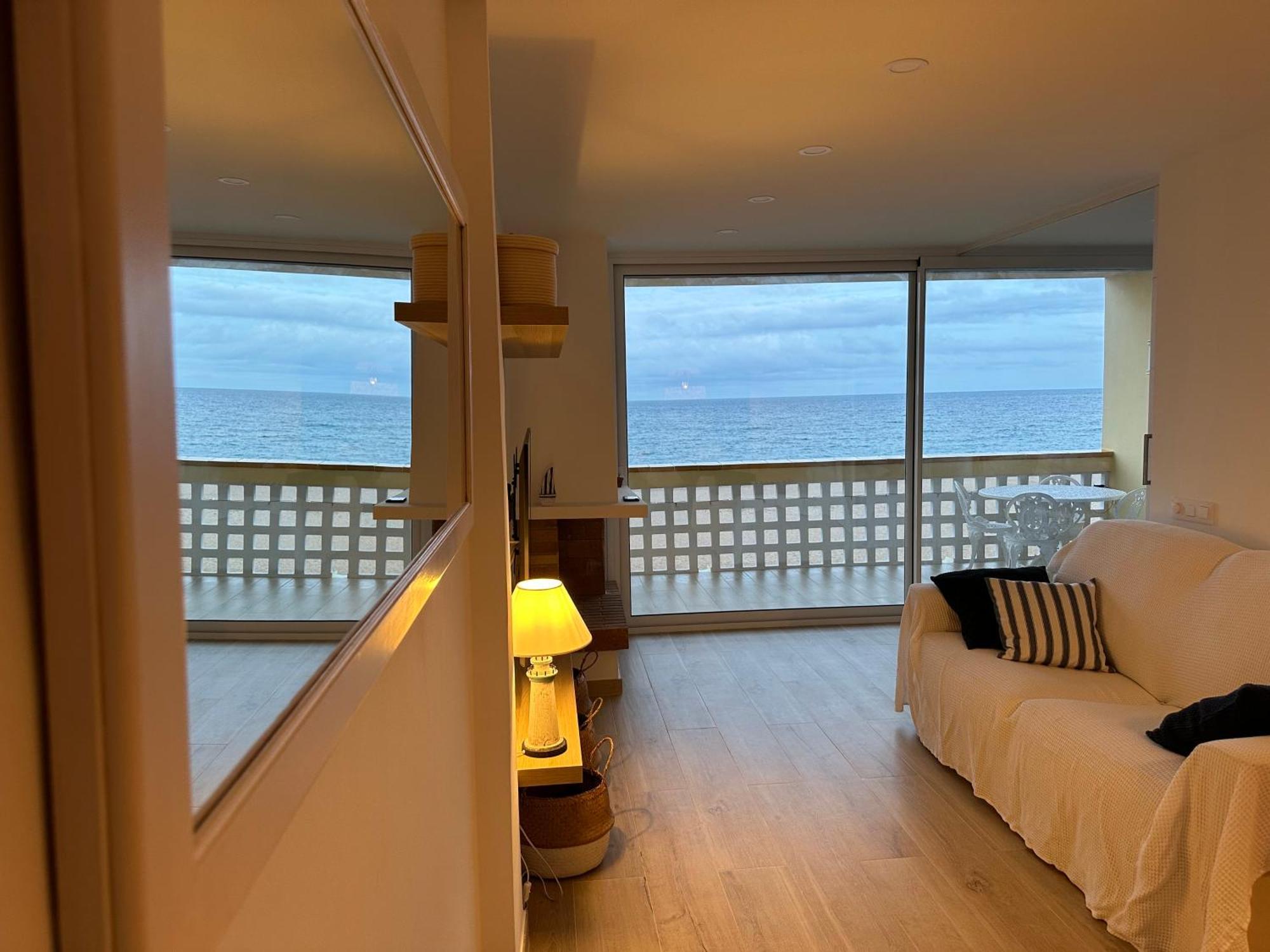 Primera Linea De Mar Apartment